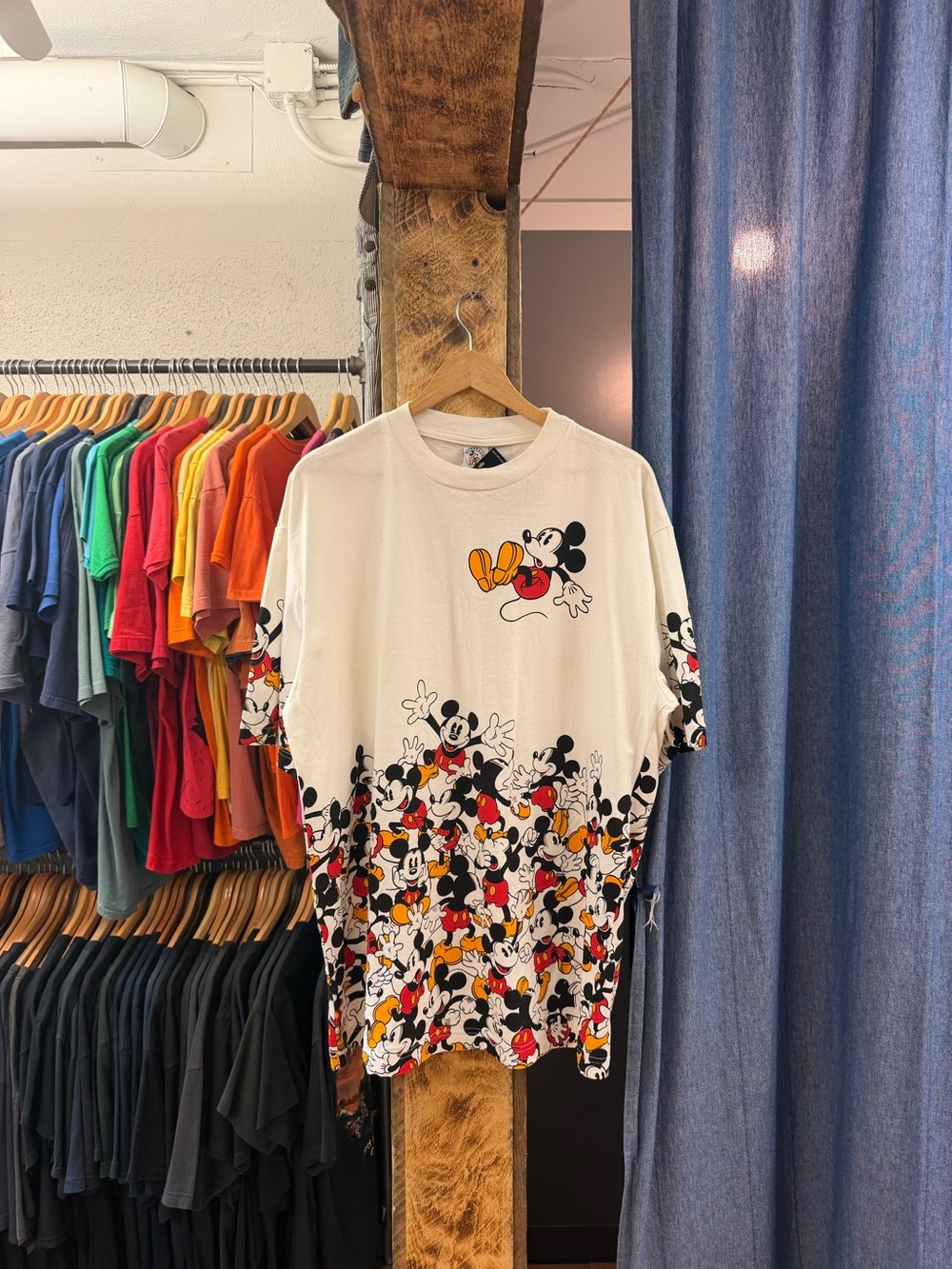 Vintage Mickey Mouse graphic t-shirt